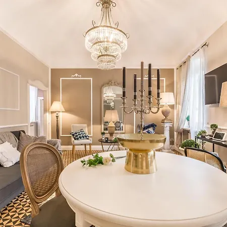 Apartament Moulin Rouge