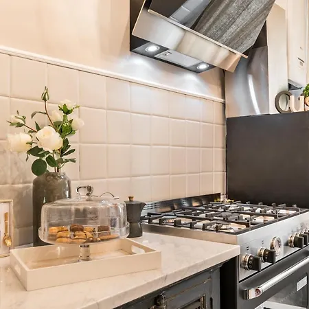 Apartament Moulin Rouge