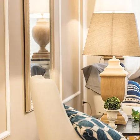 Moulin Rouge Appartement Lerici