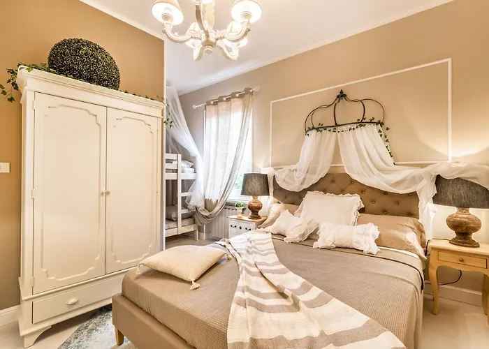 Moulin Rouge Apartman