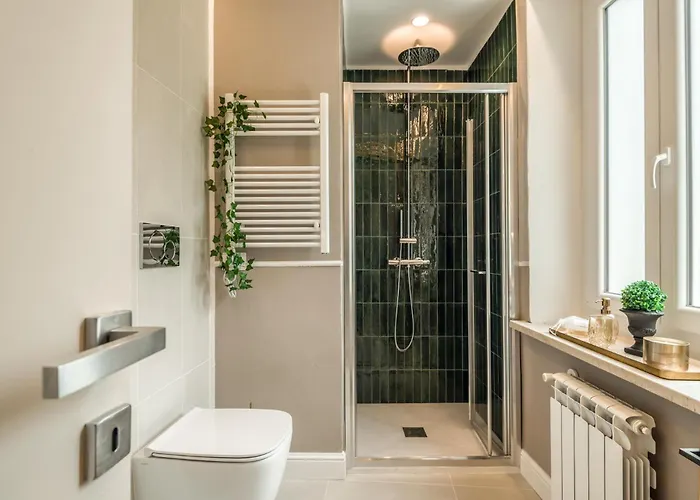 Moulin Rouge Daire Lerici